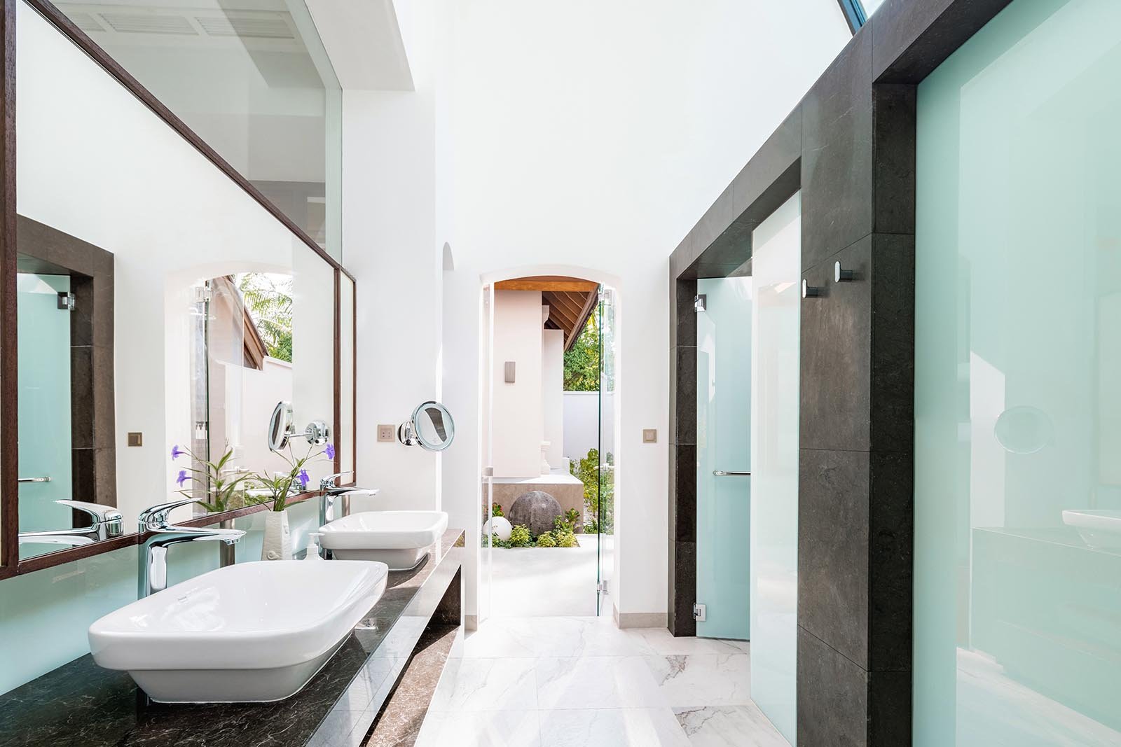 Deluxe Beach Villa With Pool - Conrad Maldives - Image 4