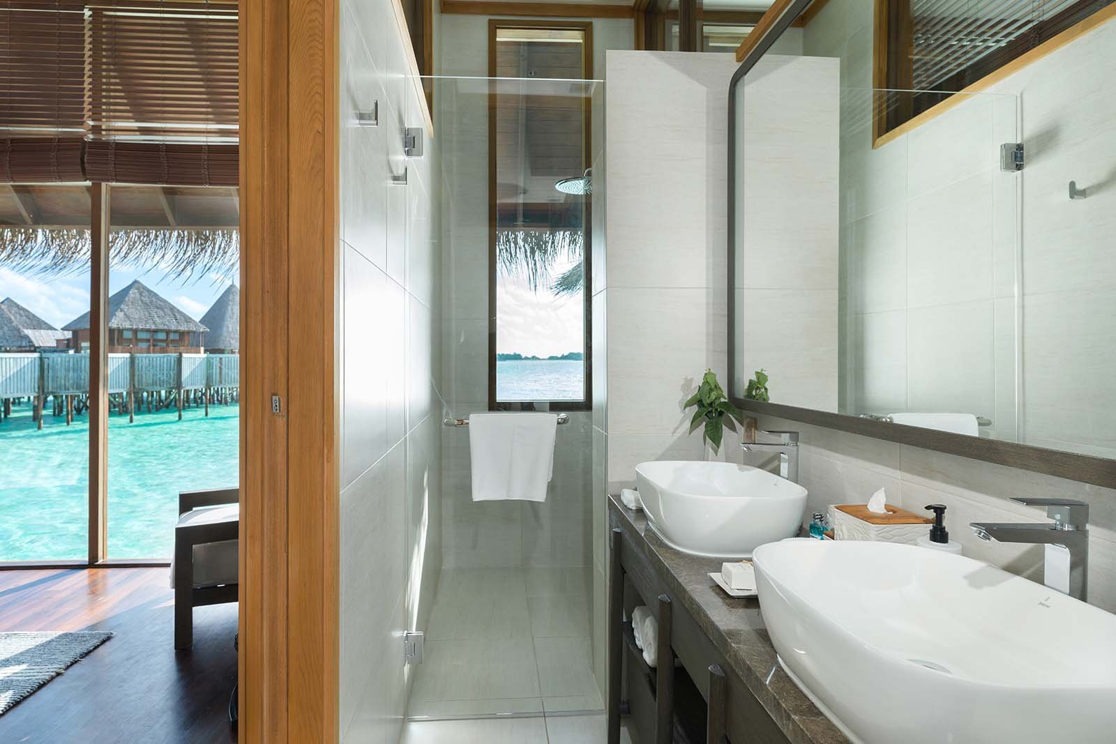 Two Bedroom Grand Water Villa with Pool - Conrad Maldives - Image 4