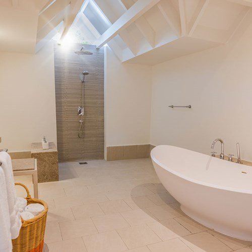 Two Bedroom Family Beach Pavilion - LUX* South Ari Atoll - Image 4