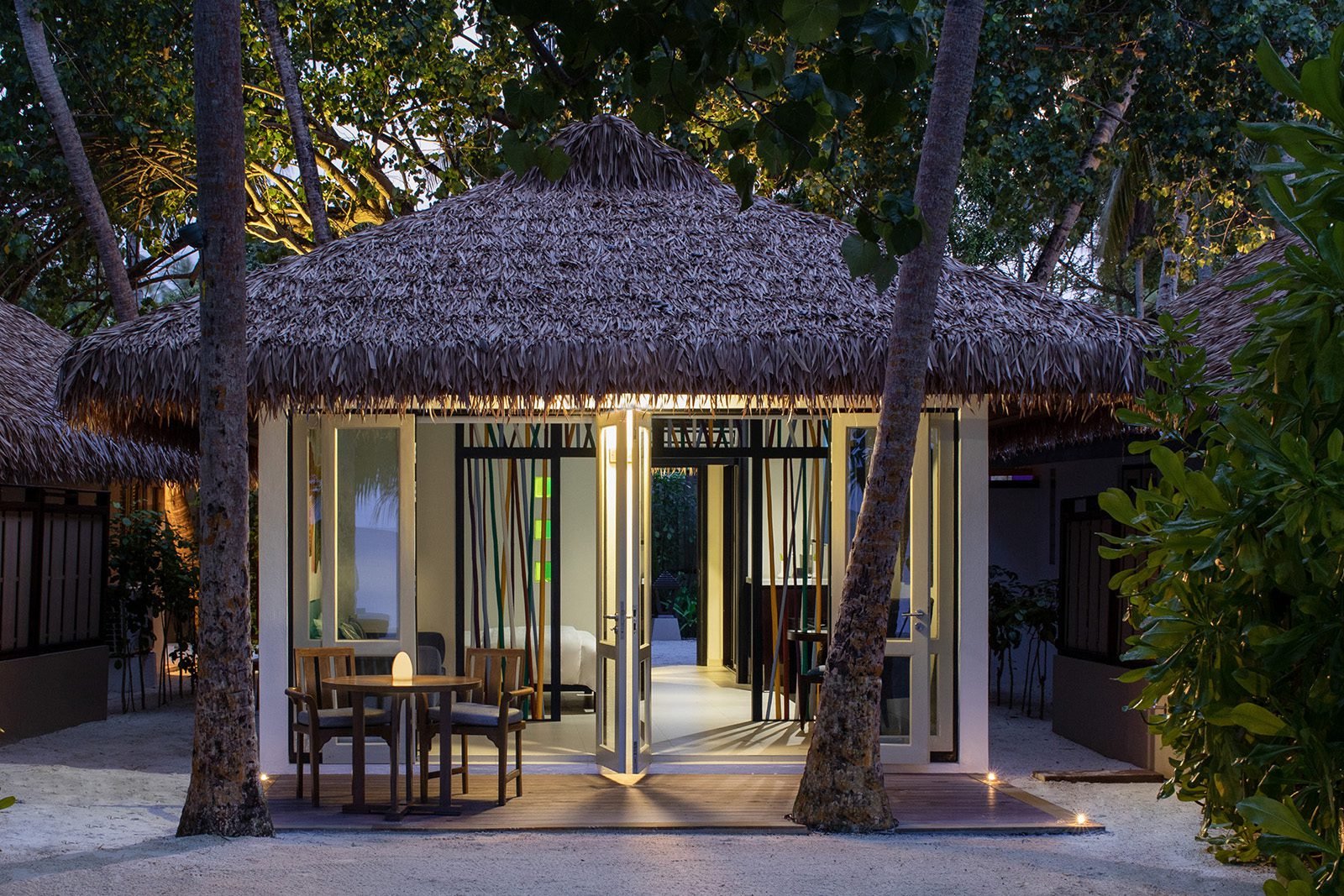 Beachfront Rainmist Villa - Dhawa Ihuru