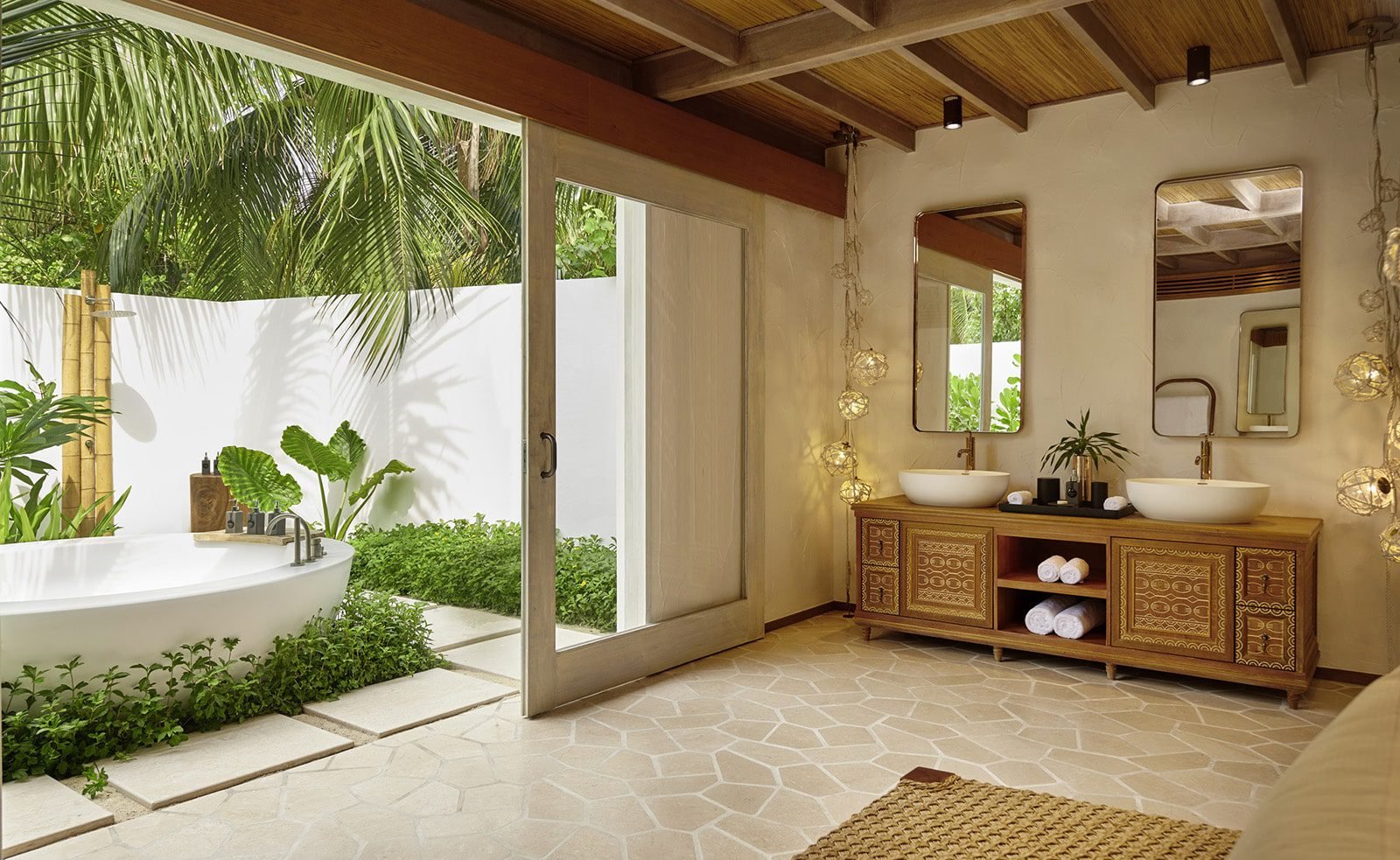 Deluxe Beach Sunrise Villa with Private Pool - Sirru Fen Fushi - Image 3