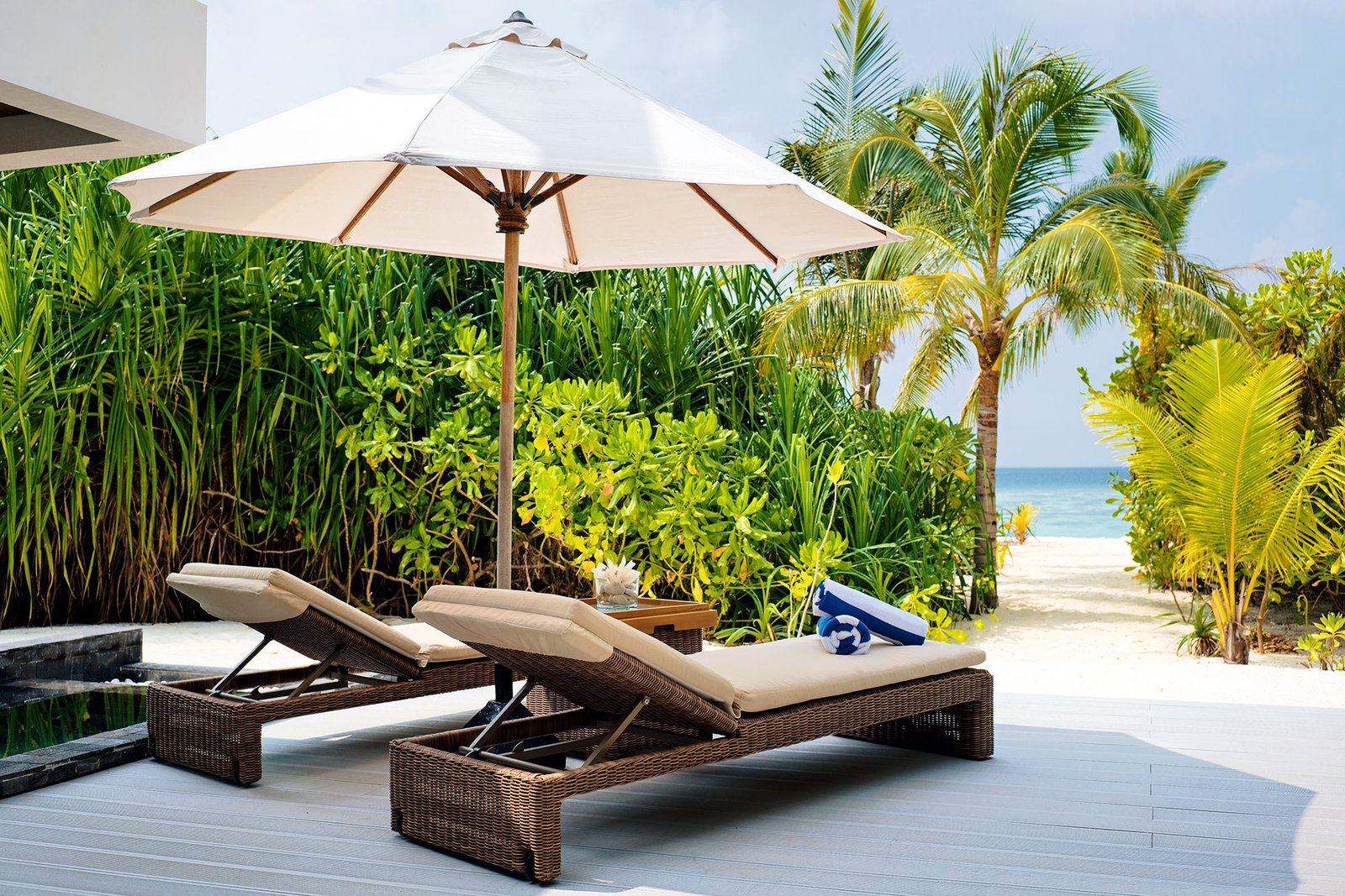 Beach Pool Villa Sunset - Kuredhivaru Resort & Spa - Image 4