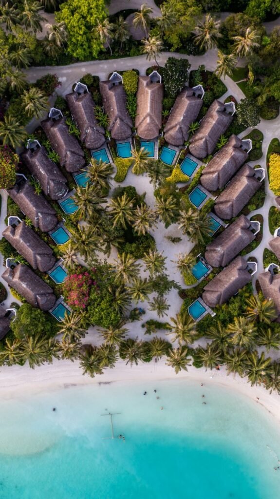 Sheraton Maldives Full Moon Resort & Spa - Image 12