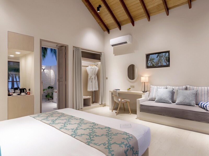 Beach Villa - Malahini Kuda Bandos - Image 4