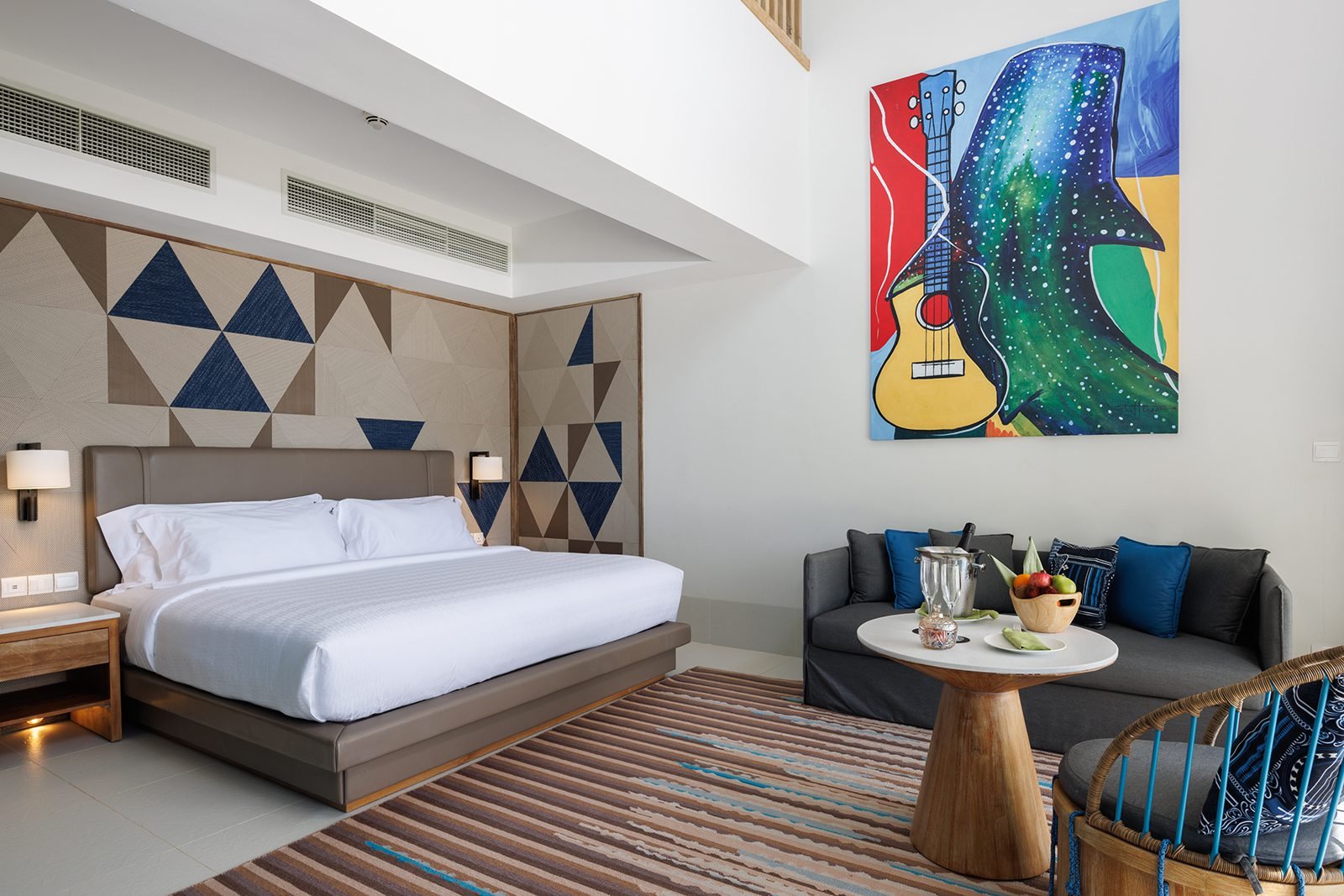 Silver Family Suite (Duplex) - Hard Rock Hotel Maldives - Image 2