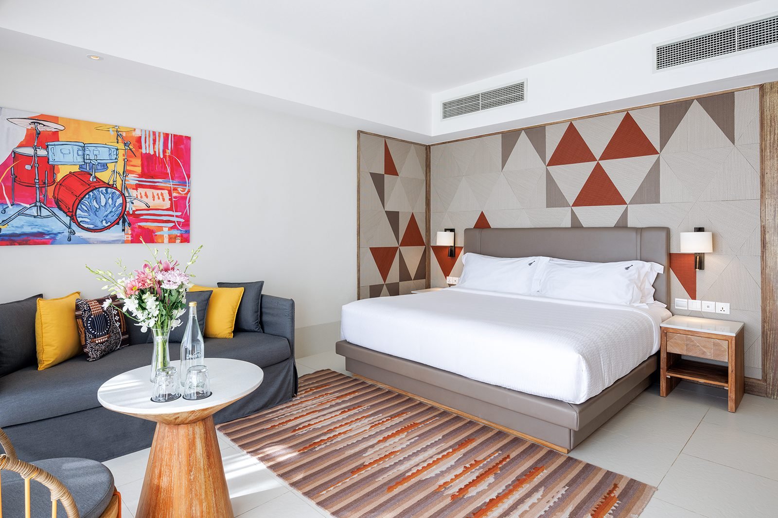 Silver Beach Studio - Hard Rock Hotel Maldives - Image 3