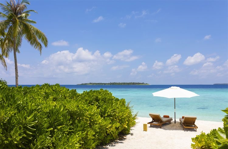 Beach Villas - Emerald Faarufushi - Image 3