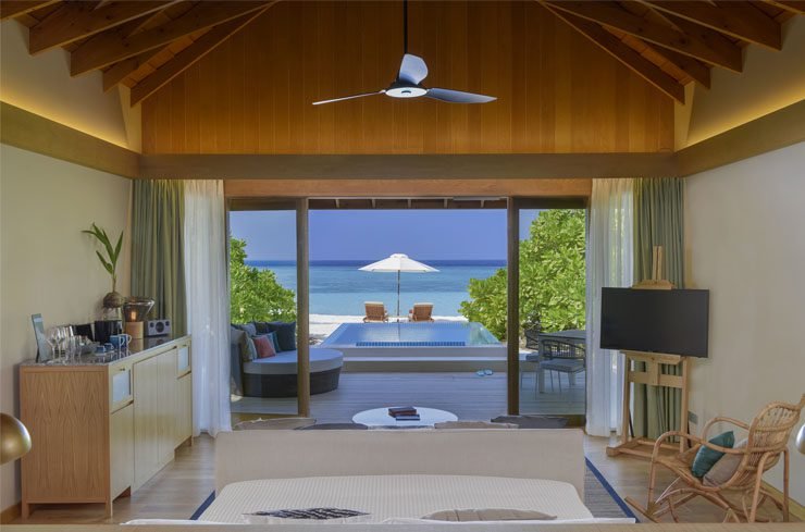 Beach Villas with Pool - Emerald Faarufushi - Image 4