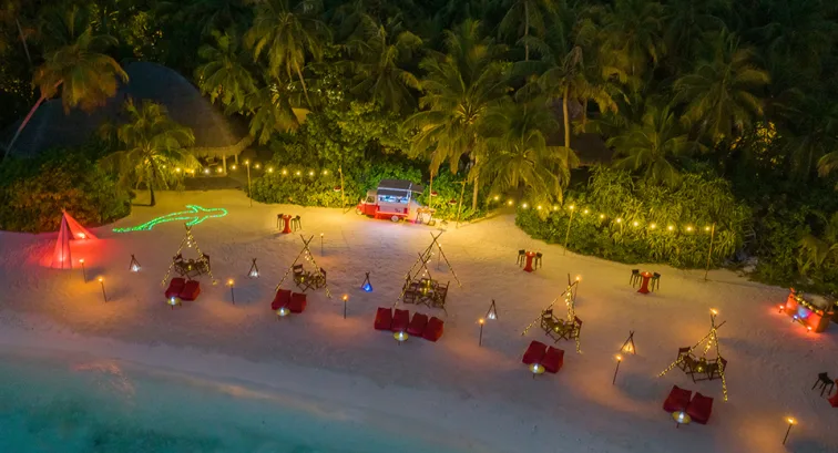 TOOK TOOK STREET FOOD ON THE BEACH