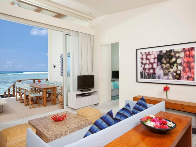 Two Bedroom Suite - Holiday Inn Resort Kandooma - Image 2