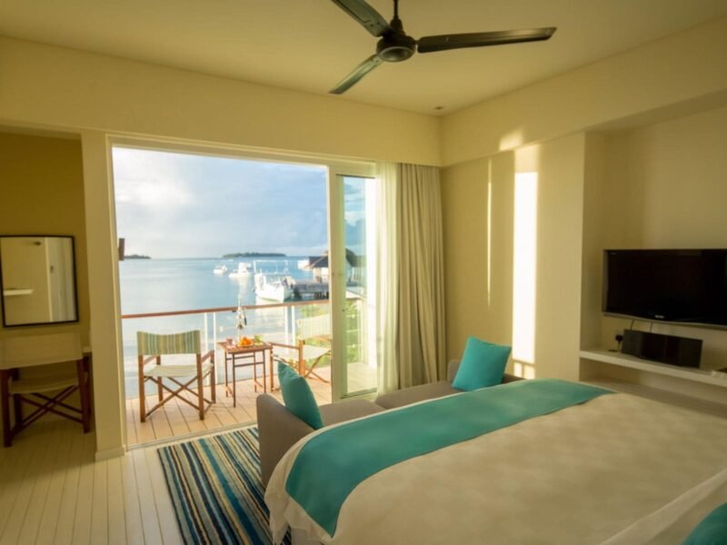 Two Bedroom Suite - Holiday Inn Resort Kandooma - Image 4
