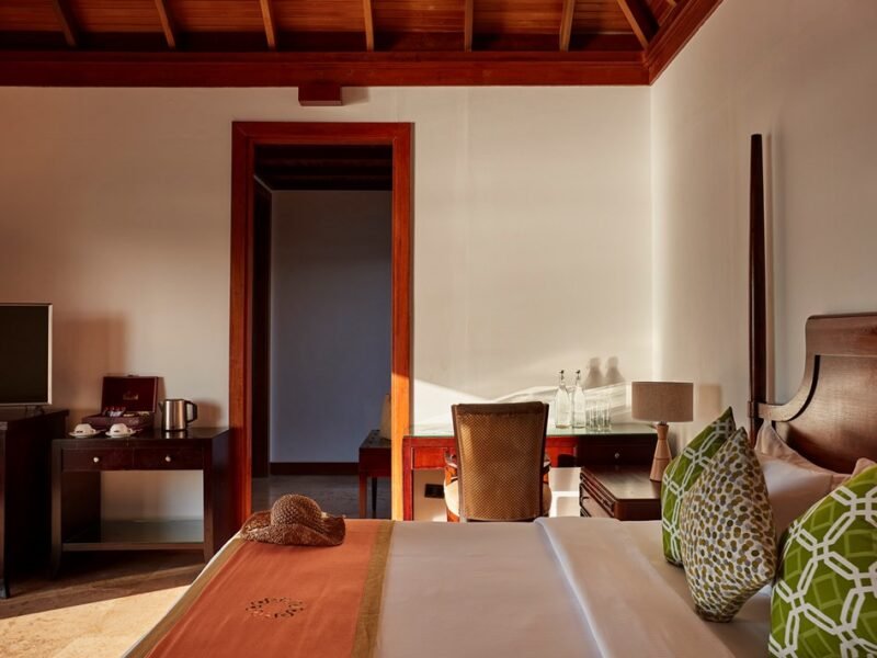 Prestige Jacuzzi Water Villa - Sun Siyam Olhuveli - Image 4