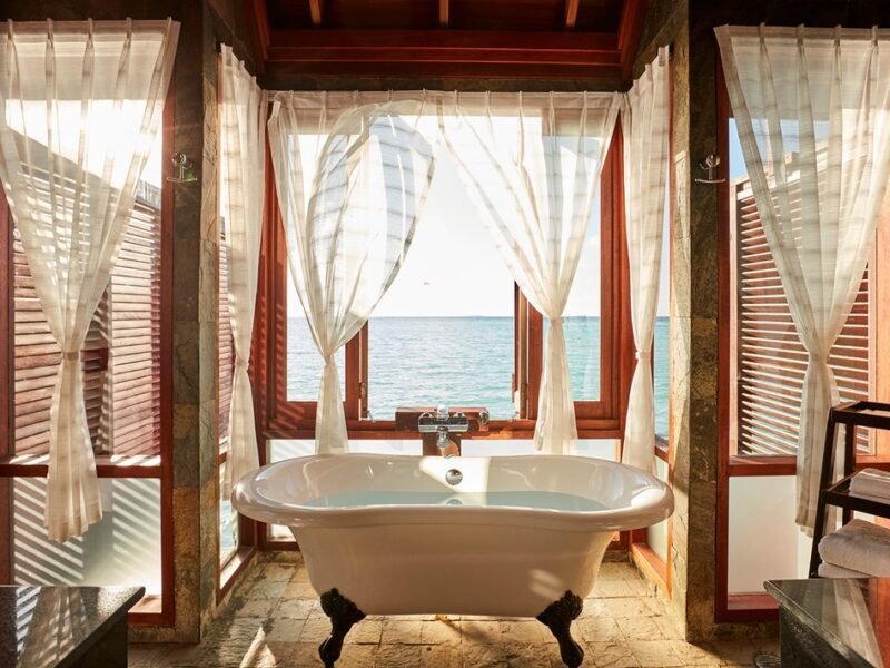 Deluxe Water Villa - Sun Siyam Olhuveli - Image 2