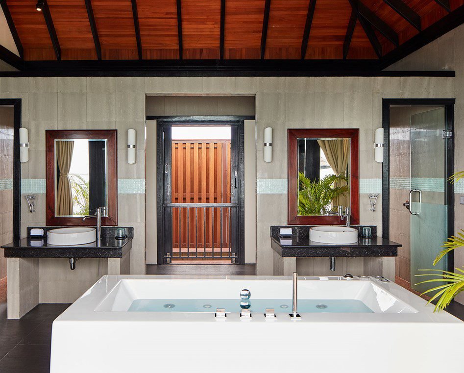 Infinity Water Villa - Sun Siyam Irufushi - Image 4