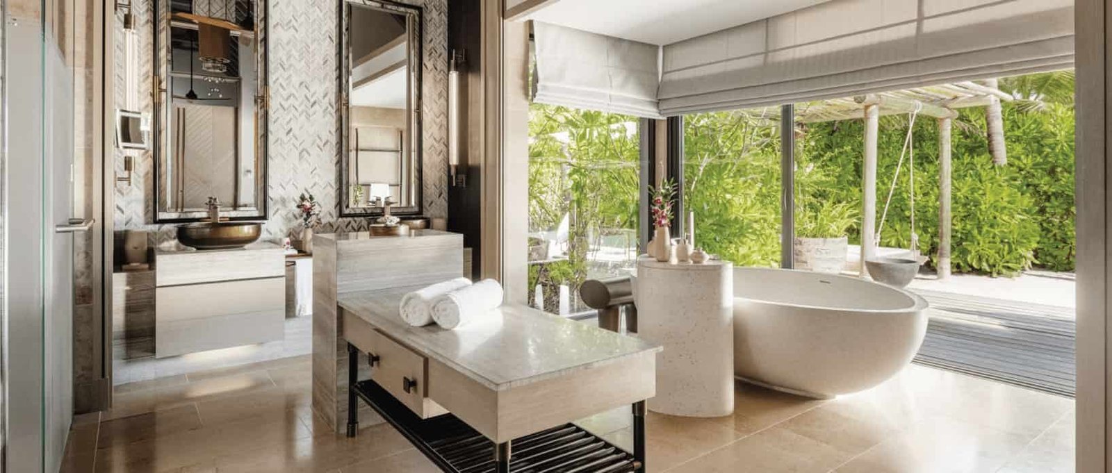 Two Queen Bedded Grand Beach Villa with Pool - Waldorf Astoria - Image 4