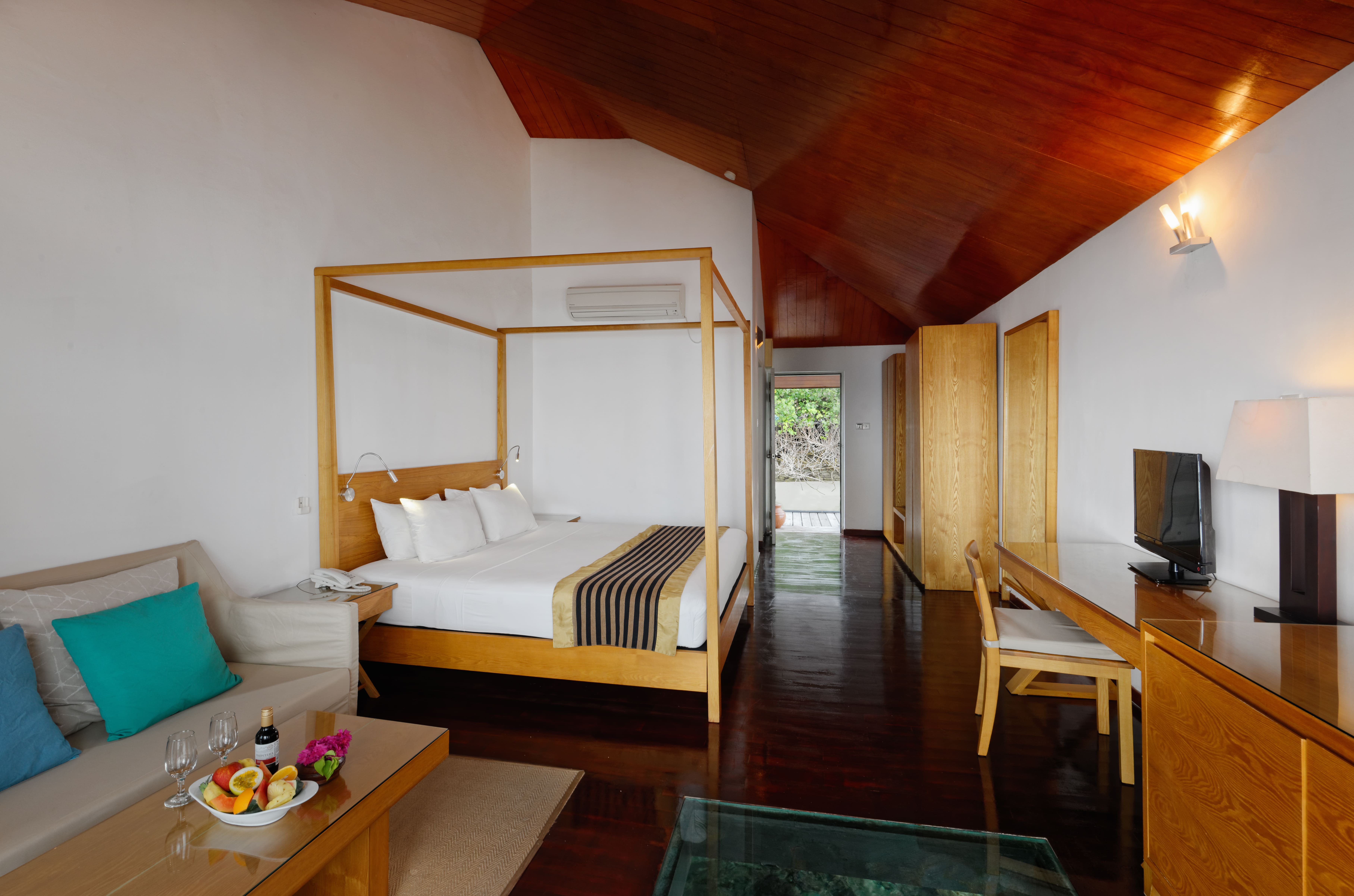 Water Villa - Image 10