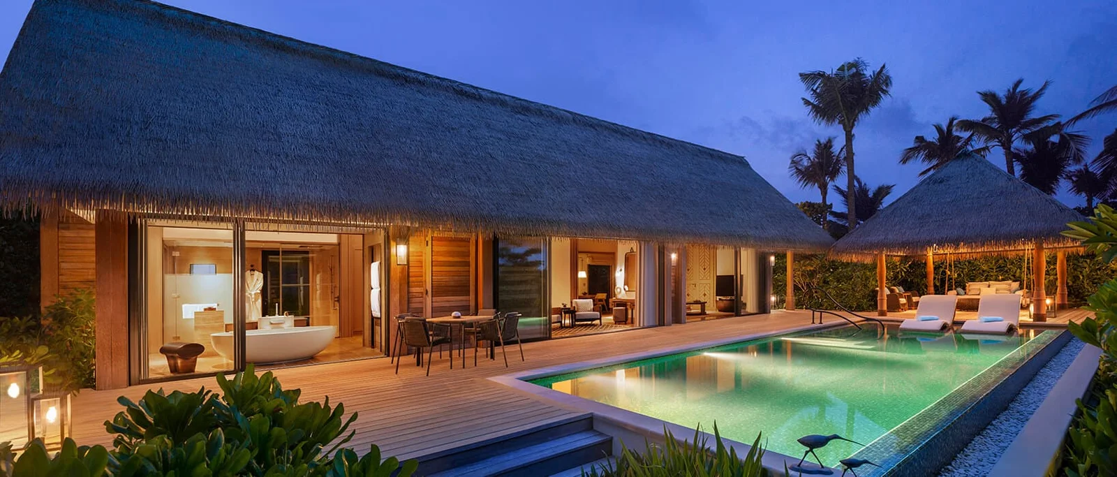 King Grand Beach Villa with Pool  - Image 1