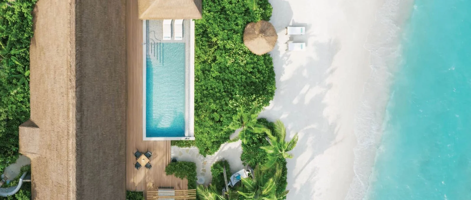 Two Queen Bedded Grand Beach Villa with Pool  - Image 1